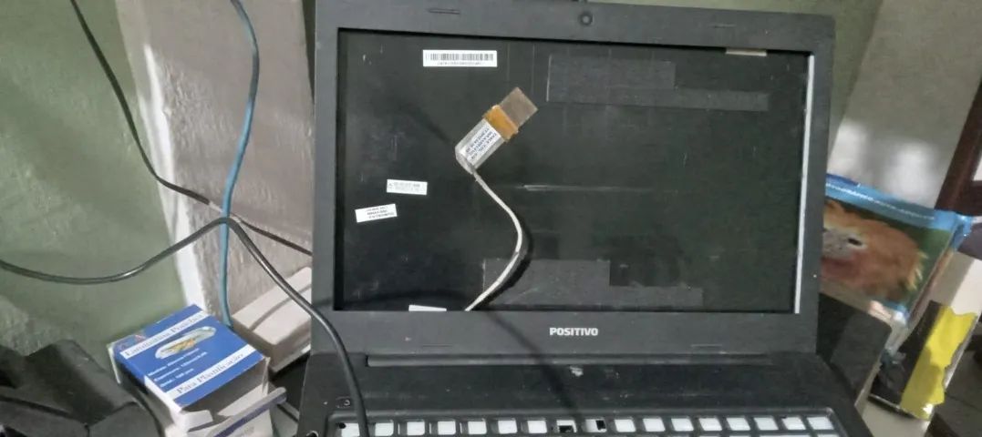 Carcaça de not book positivo unic s1999 1l bem conservada sem  a tela