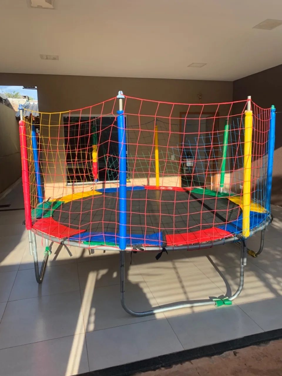 Pula pula, decoração, tobogã, futebol de sabão, barraca de algodão doce, mesas