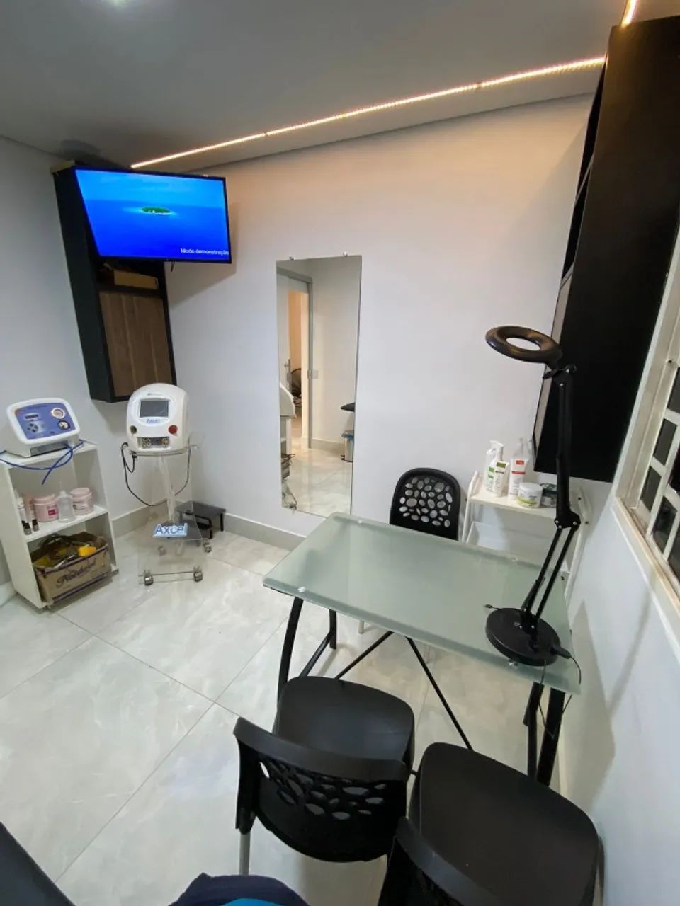 Vendo linda clinica de estética montada no capricho - Foto 3