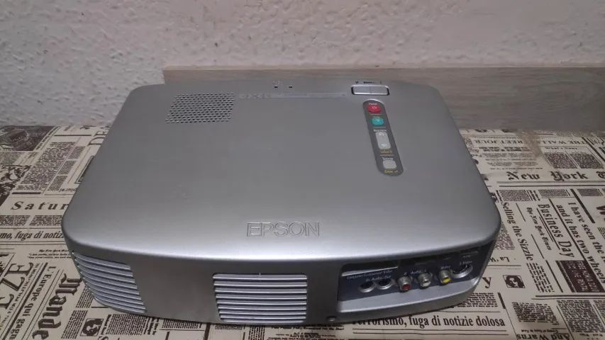 EPSON EMP-51 3LCD 1500 ANSI LUMENS - Foto 4
