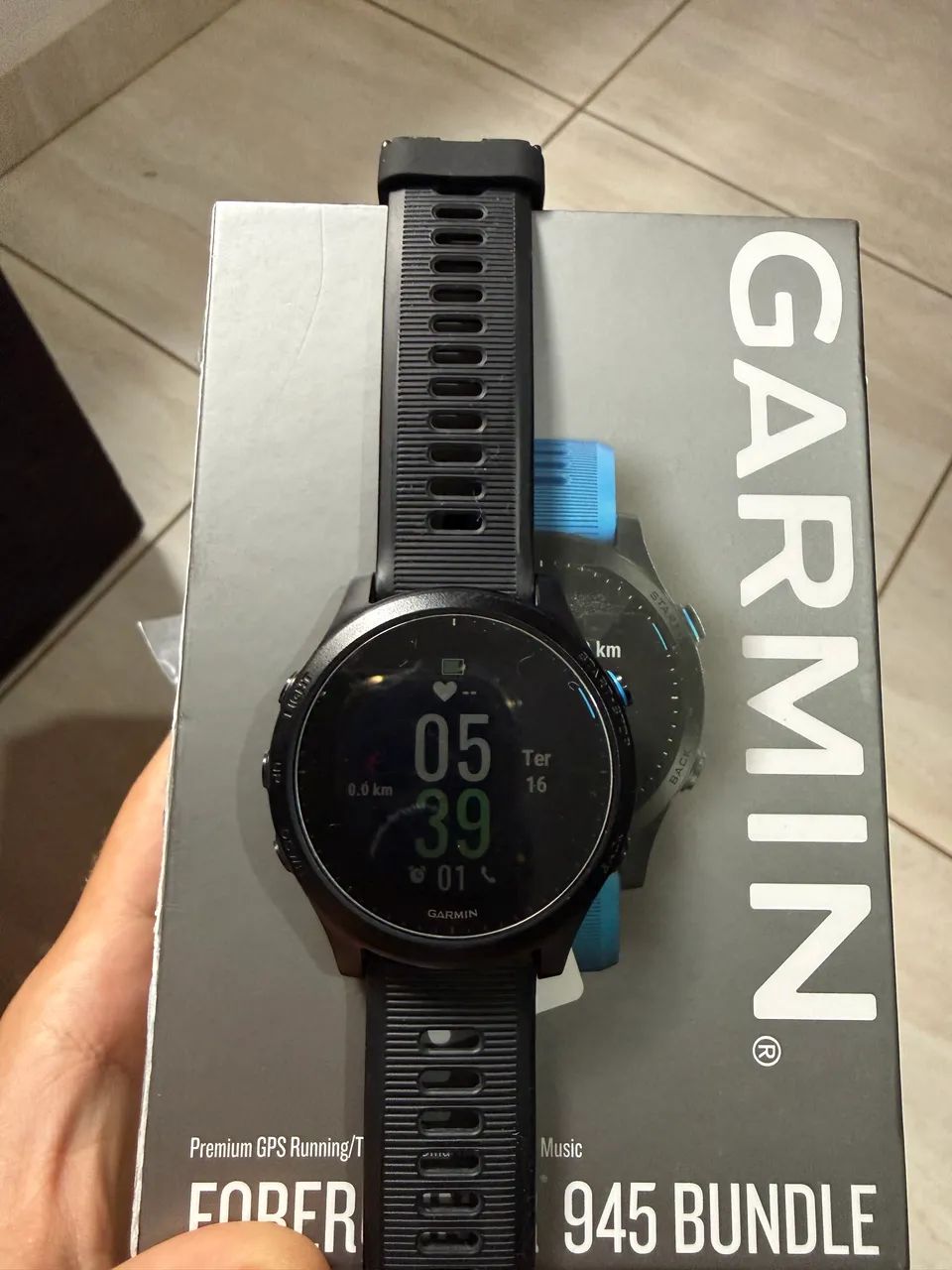 Garmin Forerunner 945 - Bundle com Cinta cardíaca 