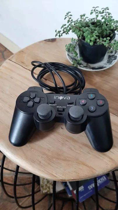 Controle INOVA pouco usado PC/PS