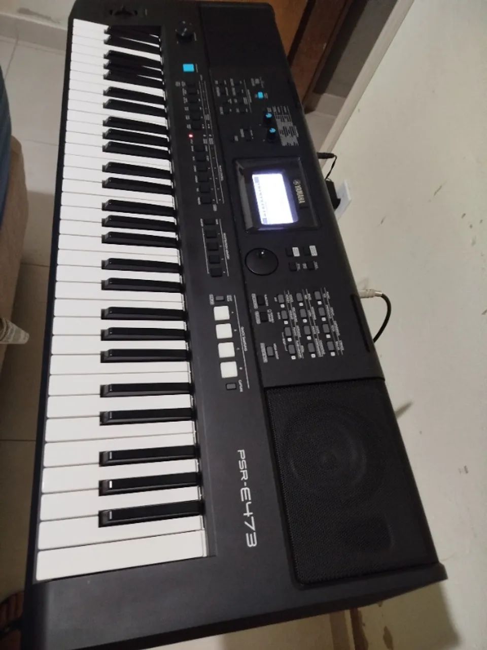 Teclado YAMAHA PSR E473 - Foto 2