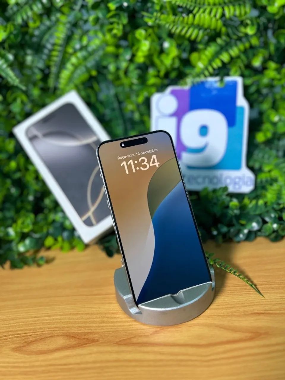 iPhone 15 Pro Max 256GB 89% Natural Titanium Com caixa - Celulares