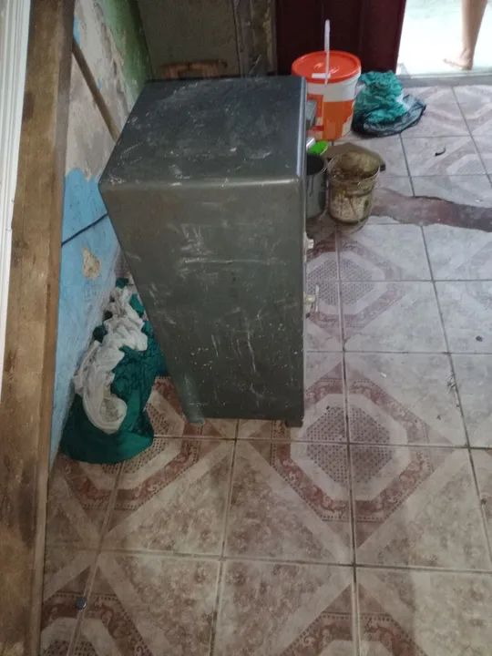 Vendo esse cofre "Leia a Descrição" - Foto 2