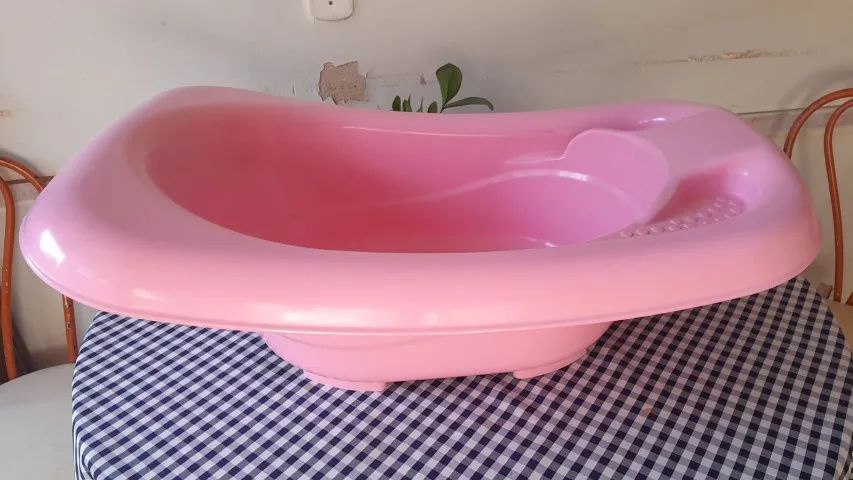 Banheira para bebê - Rosa - tamanho grande- Seminova