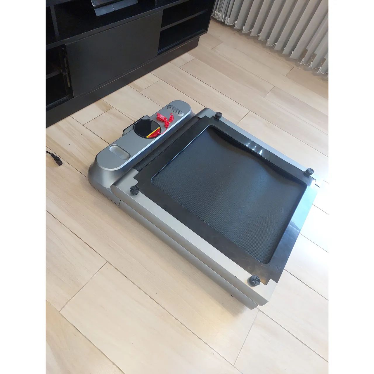 Esteira Elétrica Dobrável !muito compacta de 3.900 por 1990,00 - Foto 2