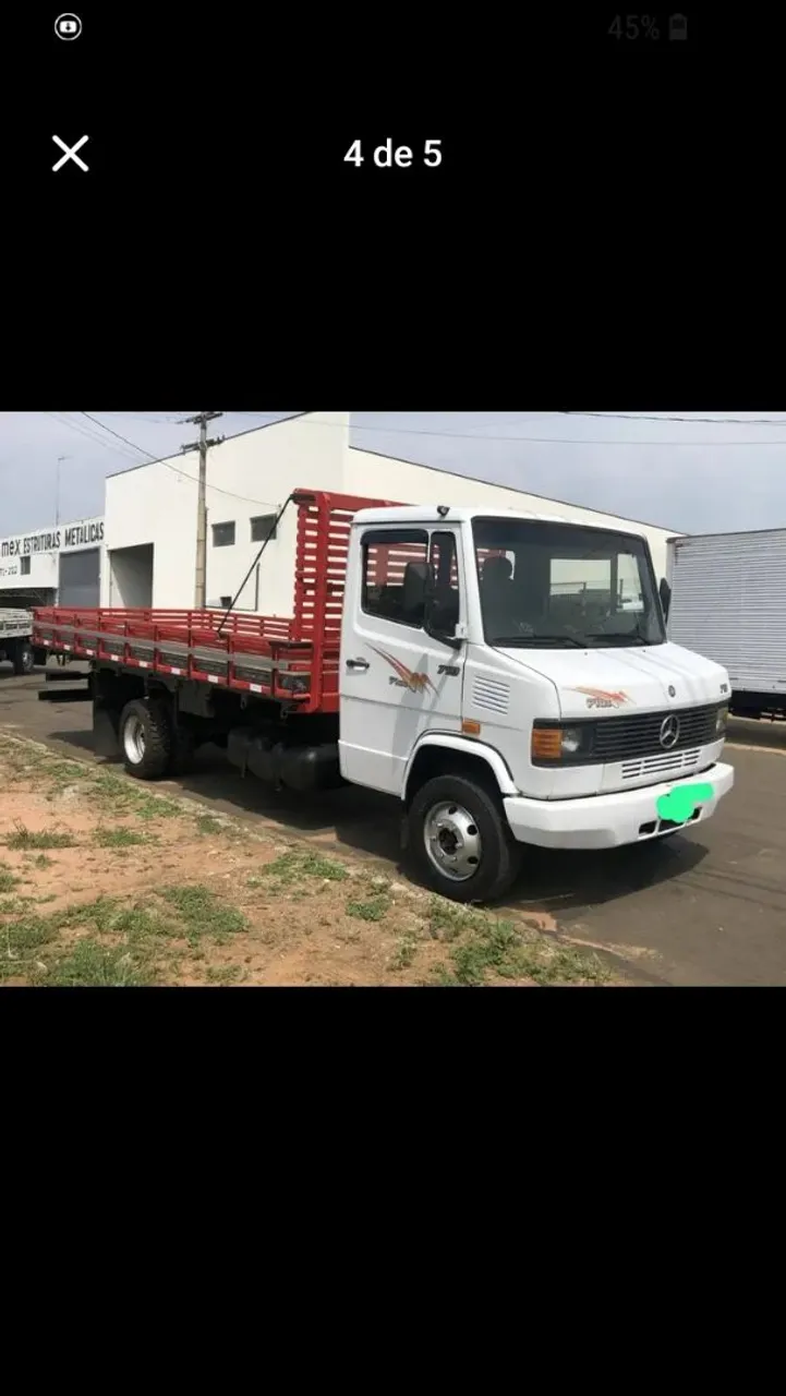 Caminhão 710 carroceria