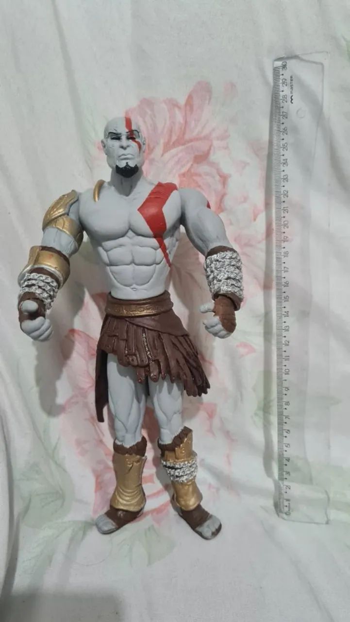 ITEM INCRÍVEL PRA COLECIONAR FIGURA AÇÃO DEUS DA GUERRA - Foto 2