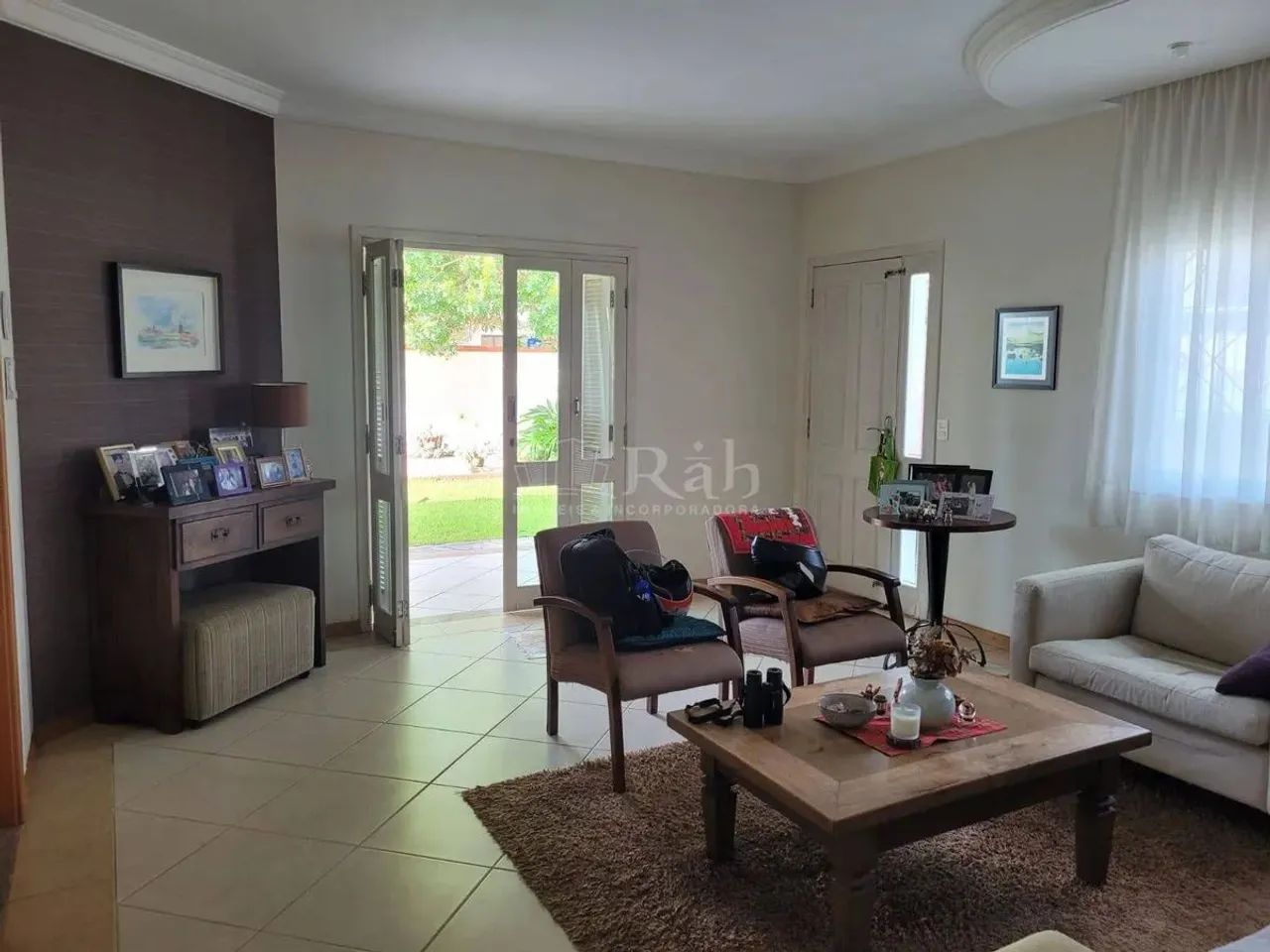 Casa 4 Dormitórios na Praia dos Amores em Balneário Camboriú - Foto 3