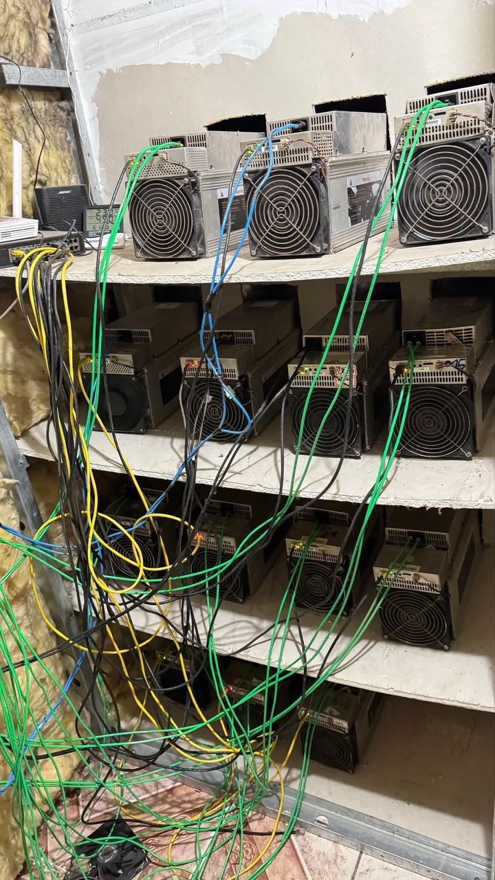 Máquina de mineração bitcoin M31 82th 18 unidade disponível em São Paulo -  Peças de Hardware - Jardim São Luís, São Paulo 1437443905 | OLX