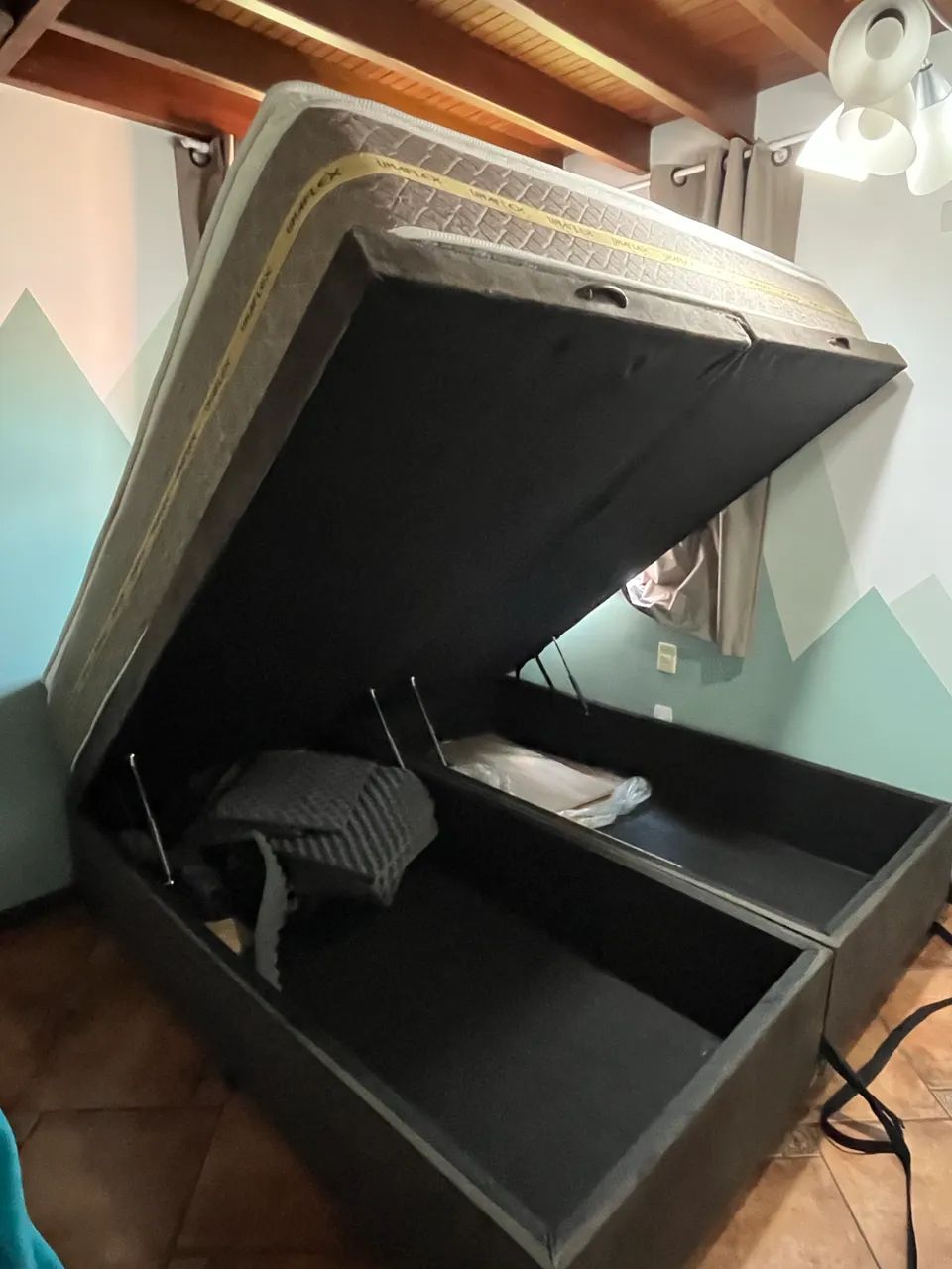 Cama box baú king size com colchão 