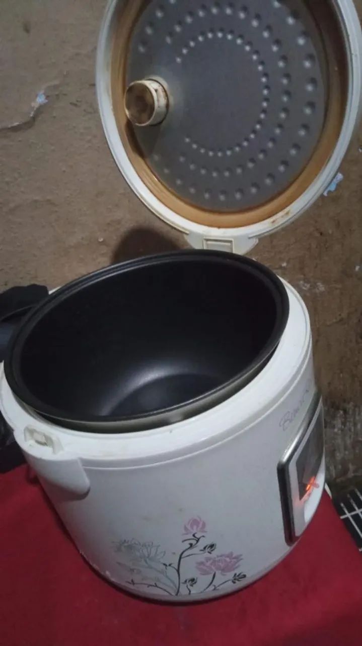 Panela Elétrica Britânia