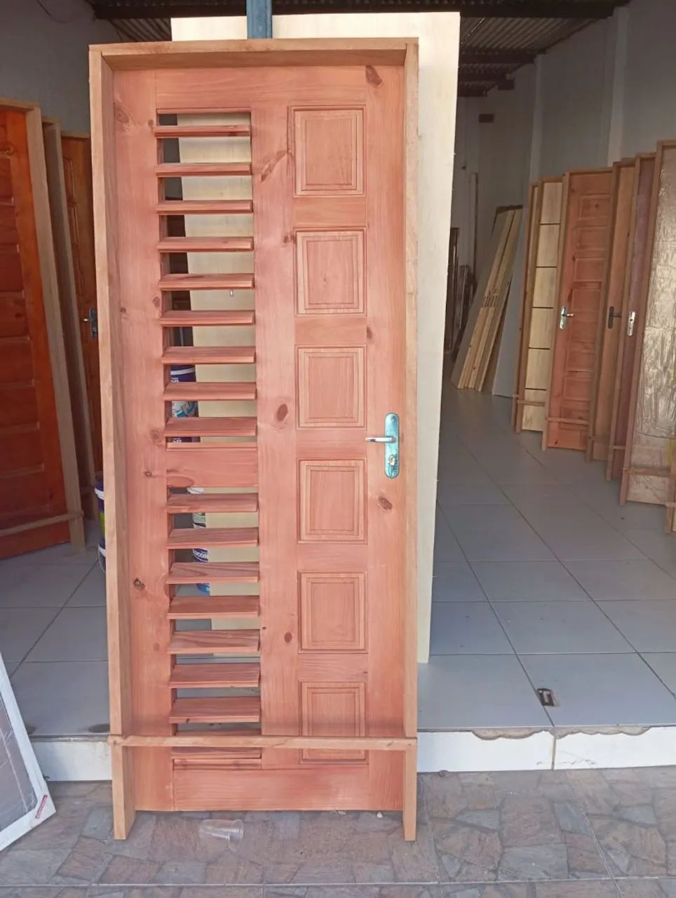 Porta de sala c ventilação 