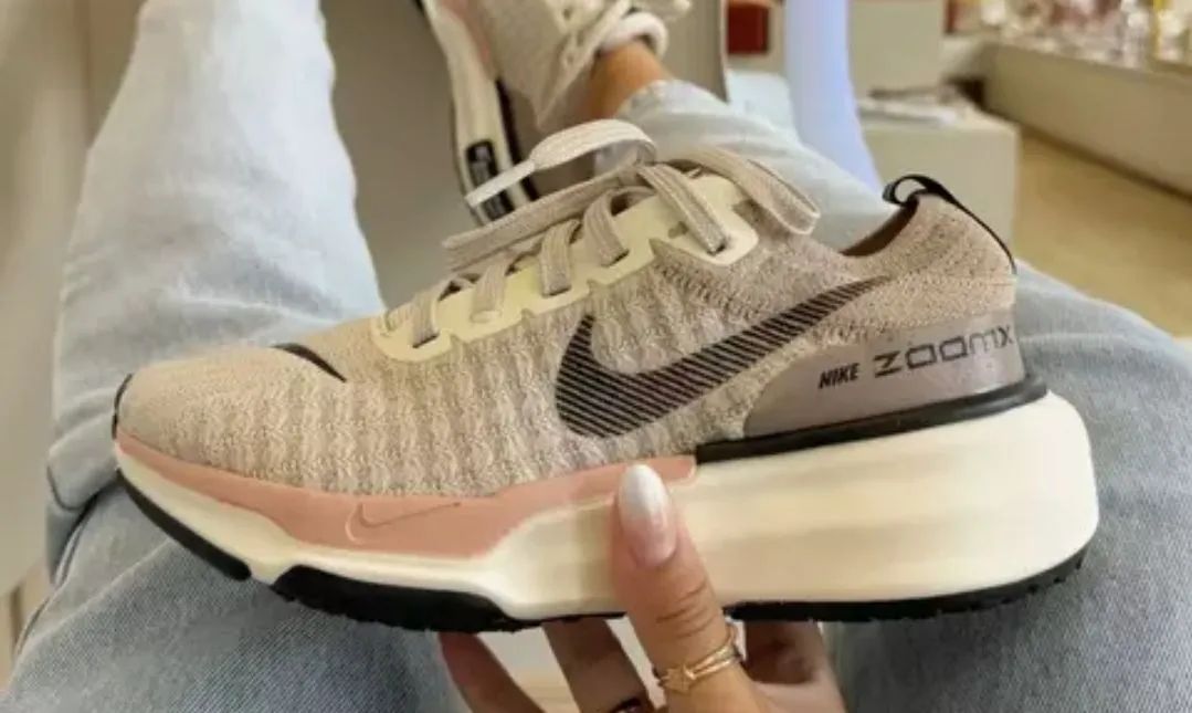 Tênis de corrida nike zoom x invincible run 3. Novo. 37 - Calçados