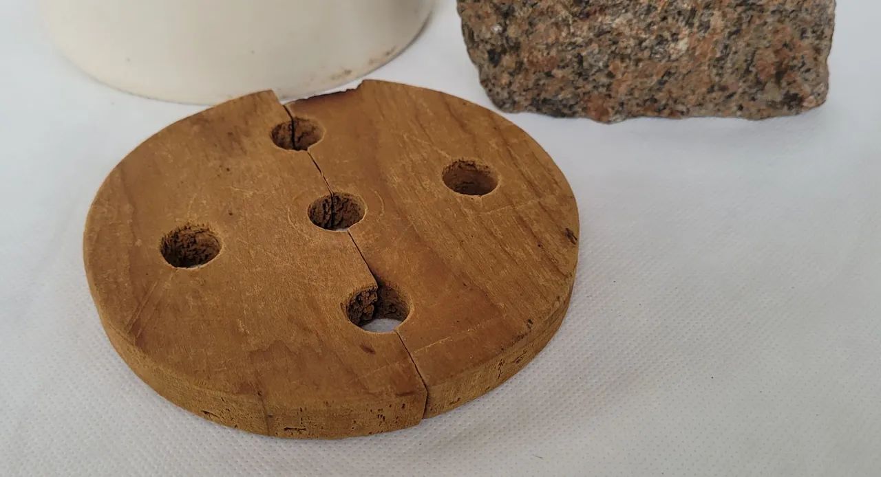 Raridade: kit pote cerâmico, tampa madeira e pedra granito para fazer chucrute - Foto 3