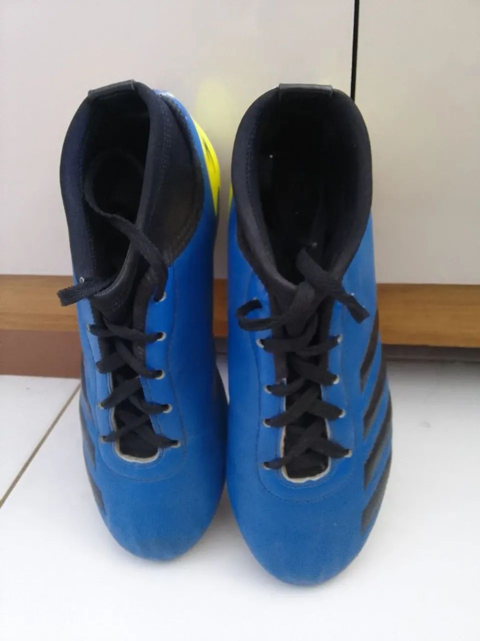 Chuteira Adidas Azul