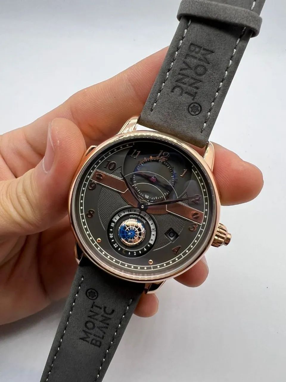 Relógio Estilo MontBlanc World  em Aço Inoxidável e Couro - Foto 2