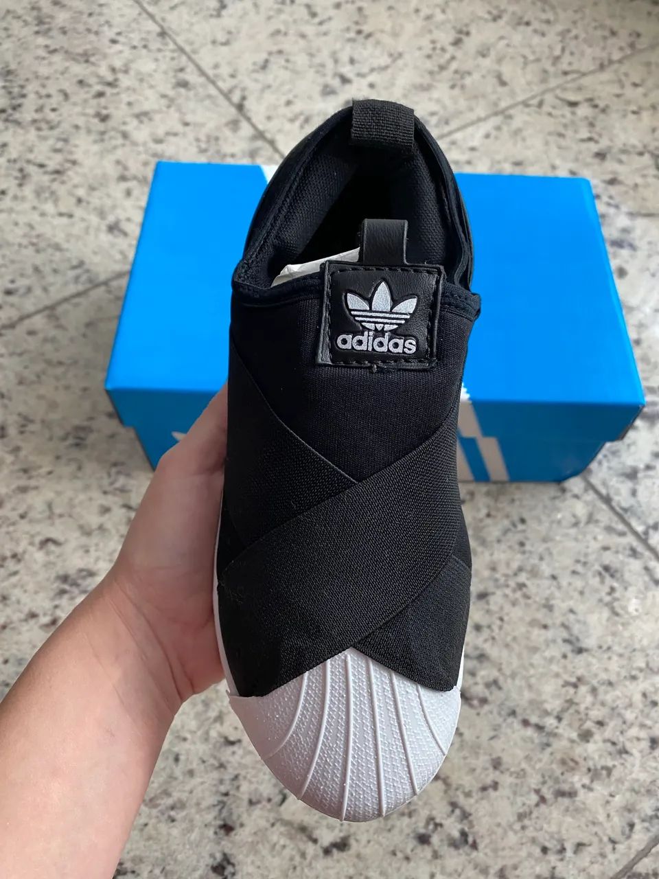 Tênis feminino adidas slip on preto tamanho 35, 36, 37 novo