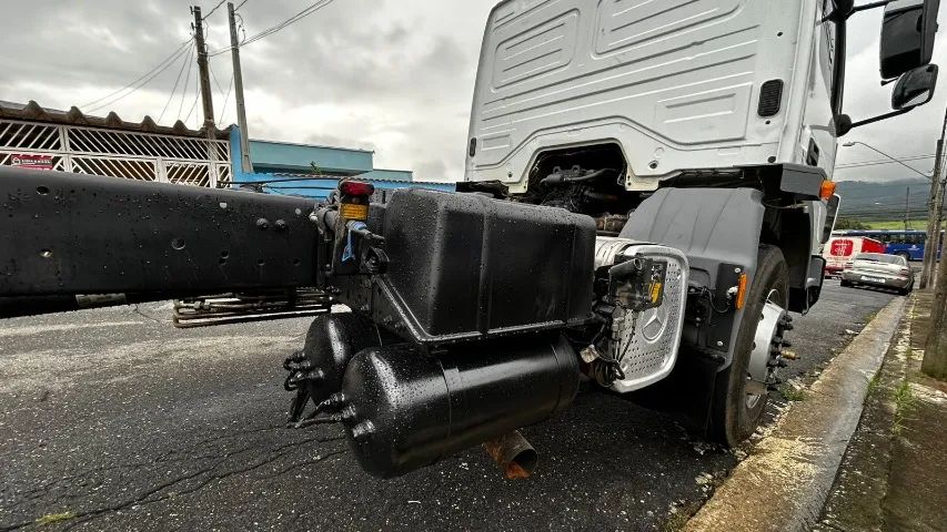 Caminhão Mercedes-Benz - 2426CL - Foto 4