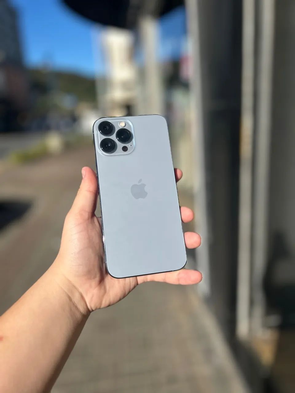 iPhone 13 Pro シルバー 512GB Celular Apple iPhone 13 Pro 512GB - LojasParaguai.com.br