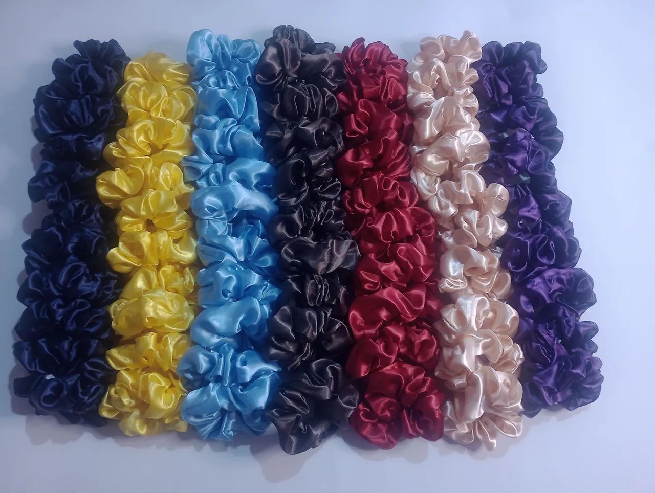 Scrunchies de Cetim - Acessórios para Cabelo - Foto 2