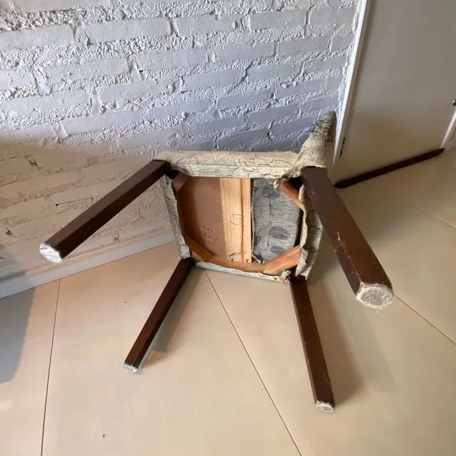 C355 Cadeira usada com problema precisa de restauração para sala cozinha mesa  - Foto 6