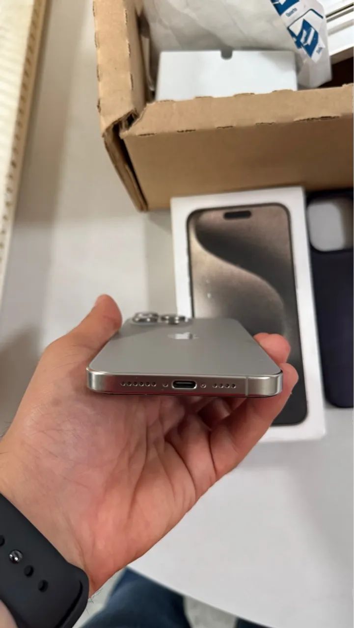 iPhone 15 Pro Max - 256gb - Garantia Apple - Completo - Foto 2