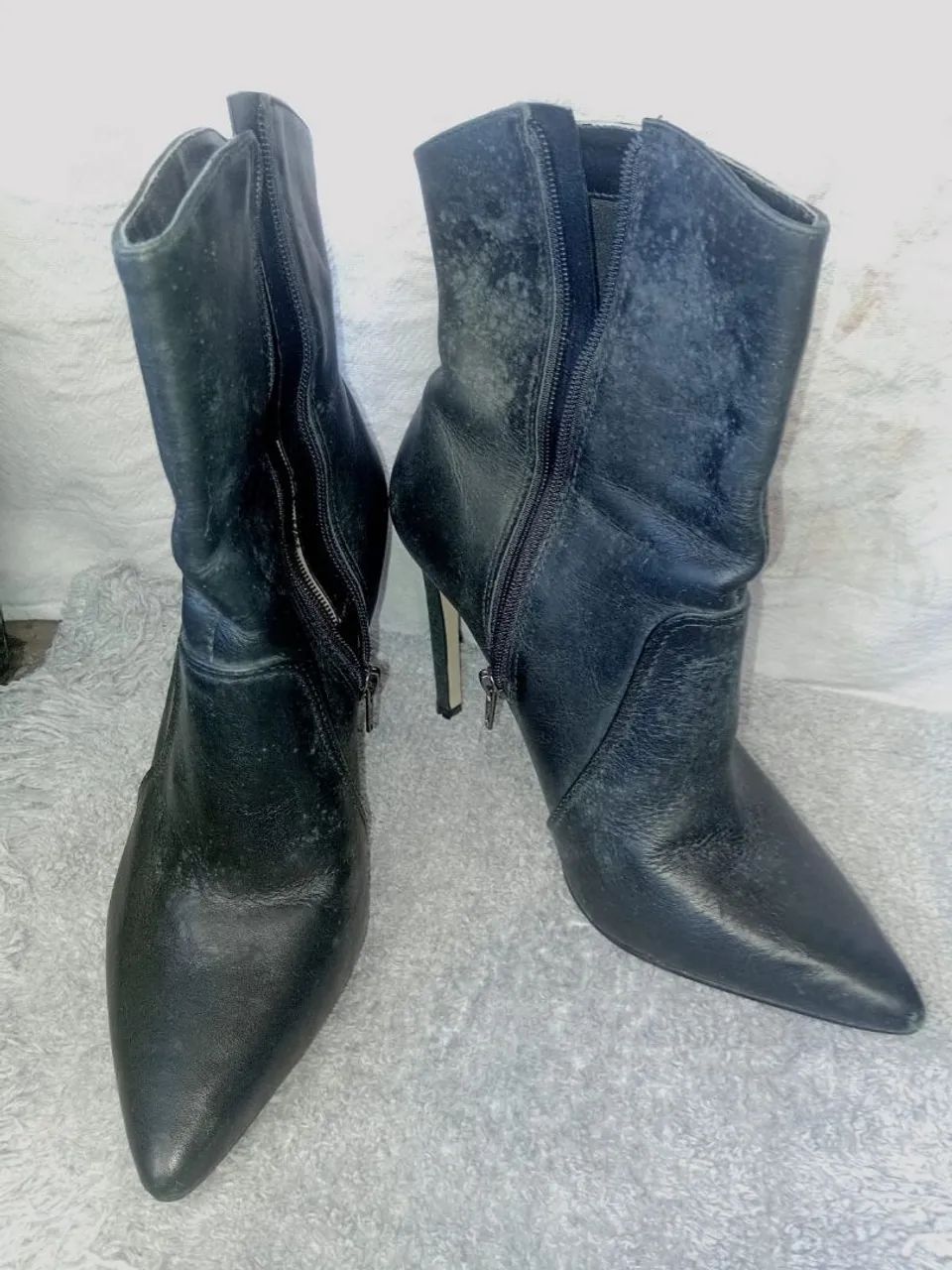 Vendo ,desapego,50,00 cada par usado apenas 2 x em bom estado - Foto 4