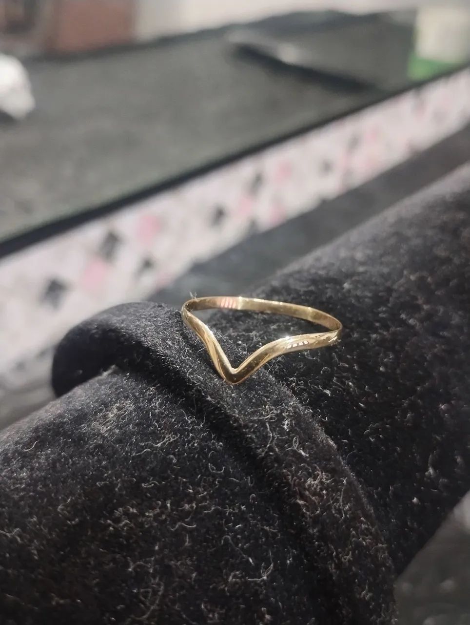 Anel em V de ouro18k 