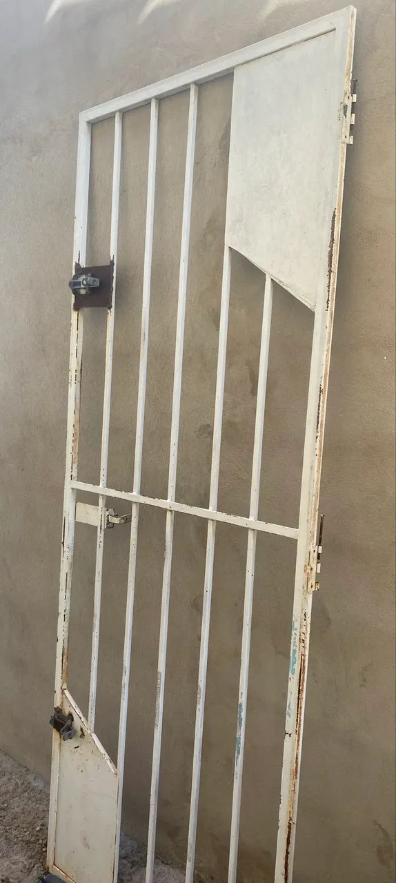 Grade de Portões e Janelas - Ferro maciço 