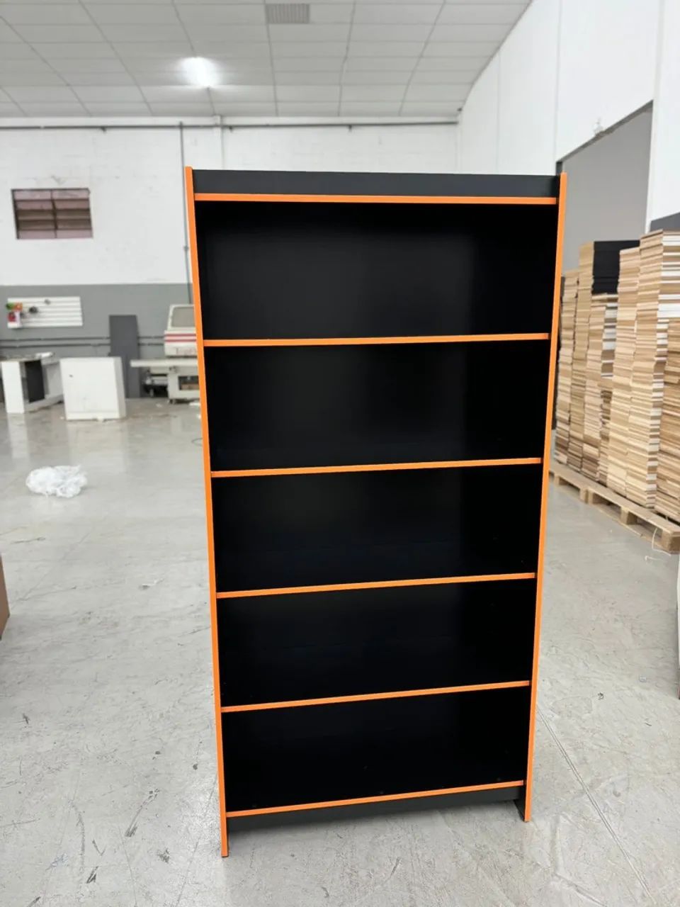 Expositor e Prateleira para Comércio MDF - Novo! - Foto 2