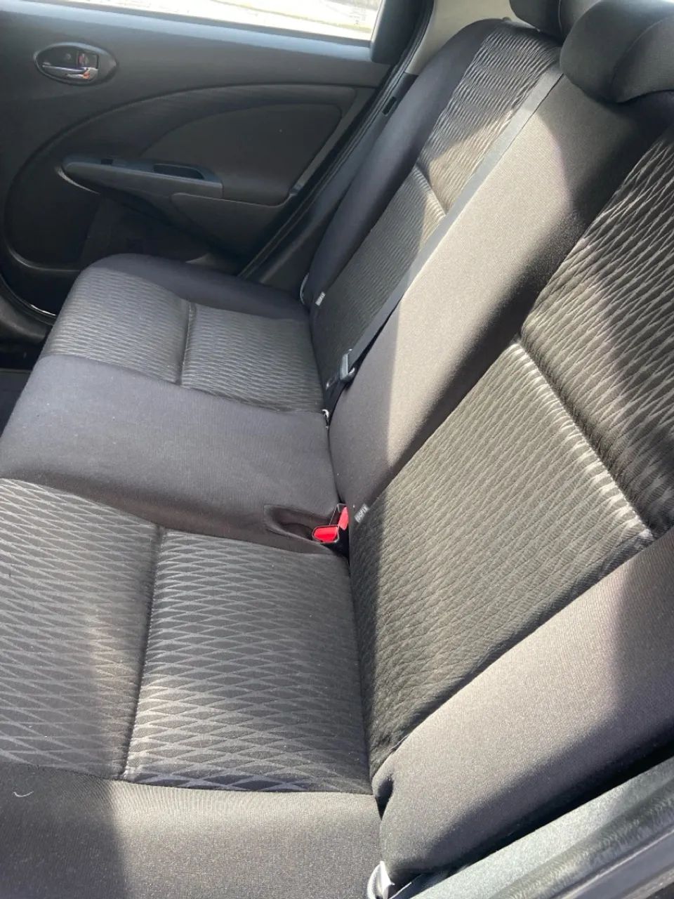 Etios Sedan aut - Foto 2