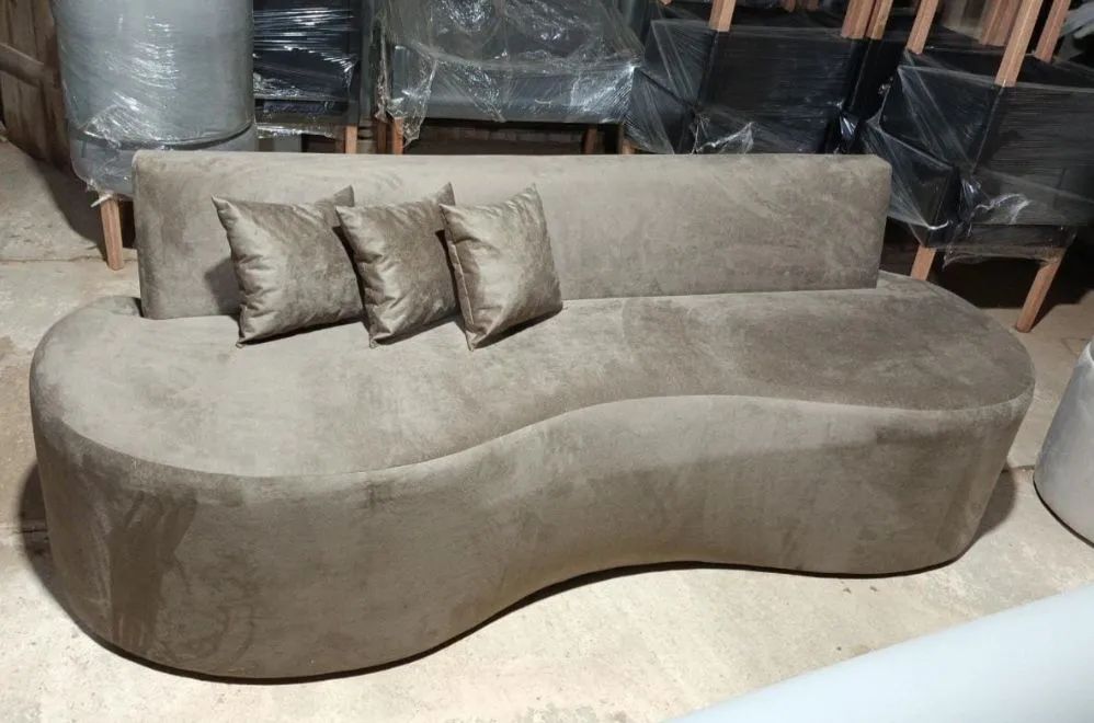 Sofa modelo orgânico encosto reto com 2,30 metros - Foto 4