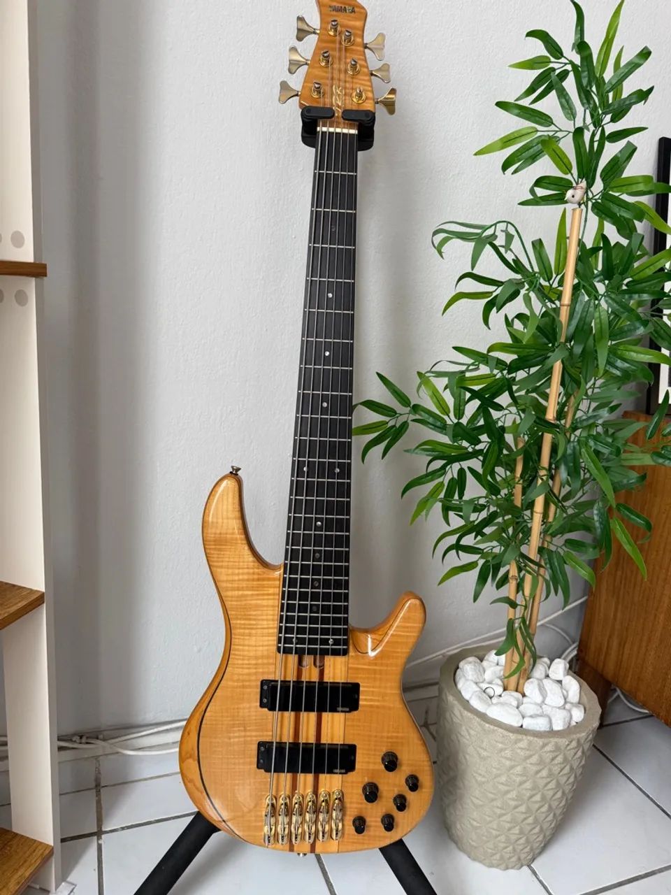 Baixo Yamaha TRB 6P2  - Foto 6