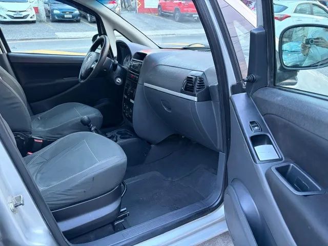 Fiat Idea Attractive 1.4 Fire Flex 8V 5P 2012 - Foto 5