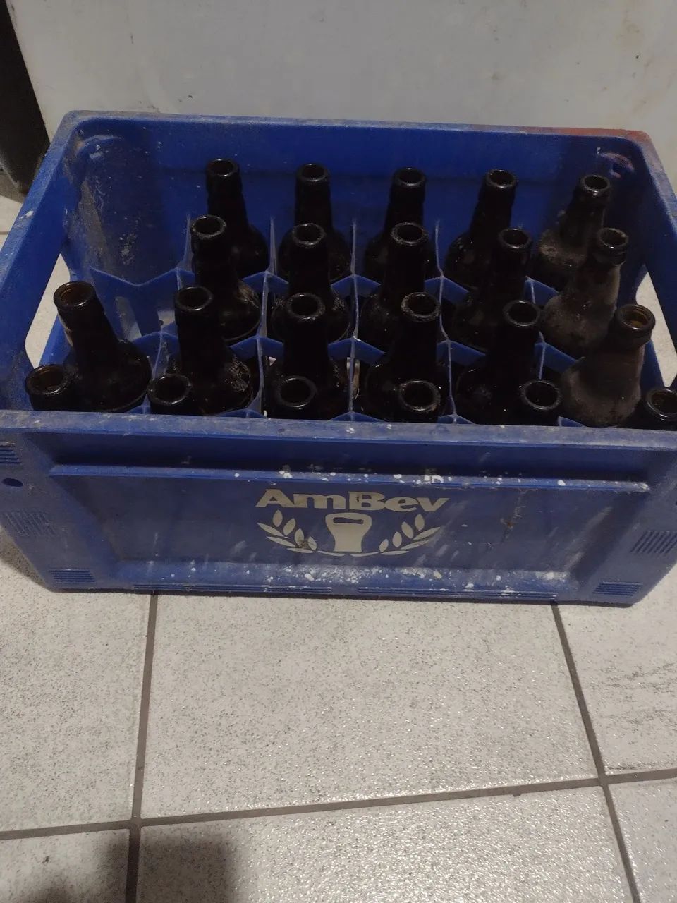 Caixa de litrinho Brahma 