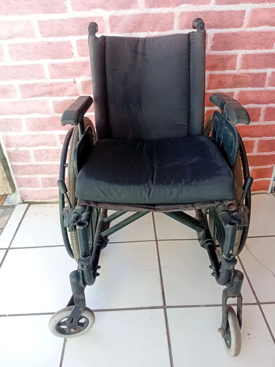 Cadeira de rodas - Foto 2