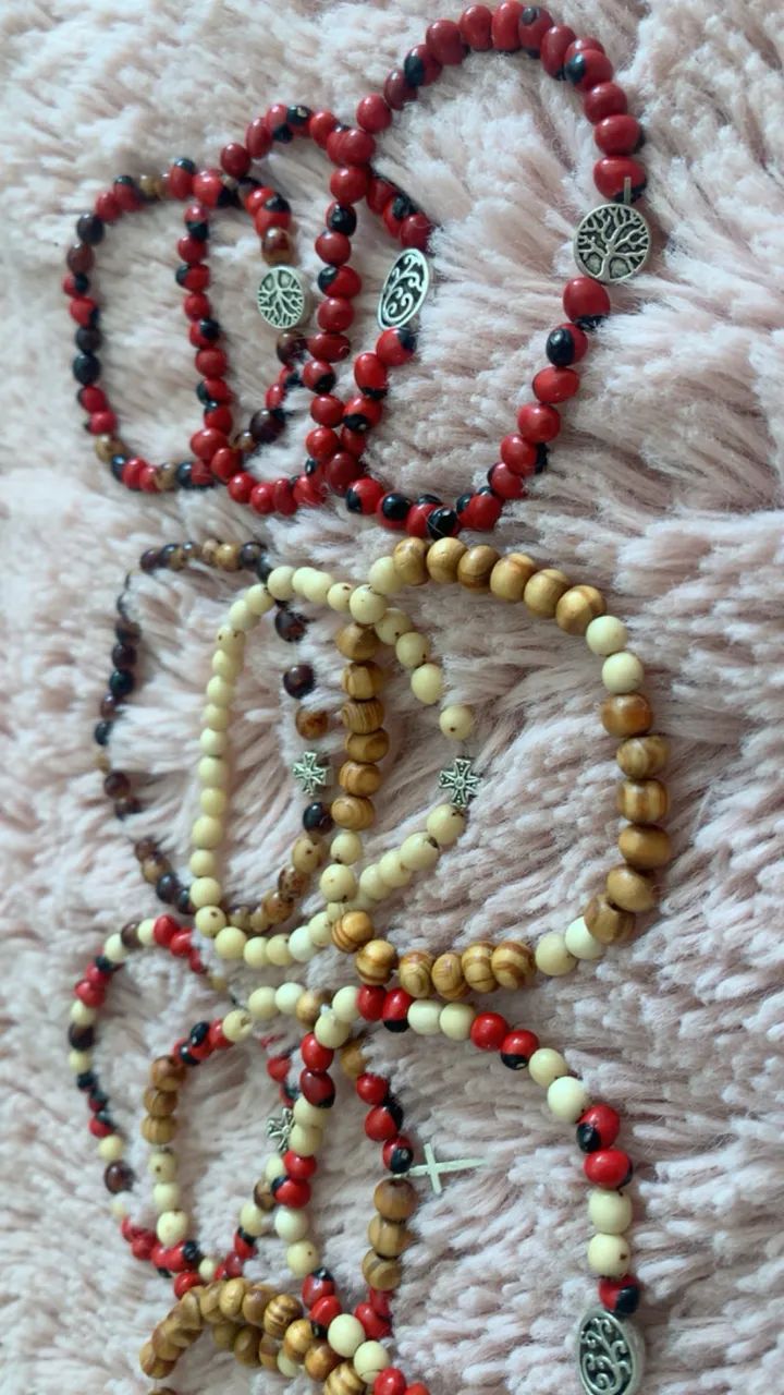 Kit de Pulseiras Artesanais com Sementes de Huayruro Peruano - Proteção e Prosperidade - Foto 4