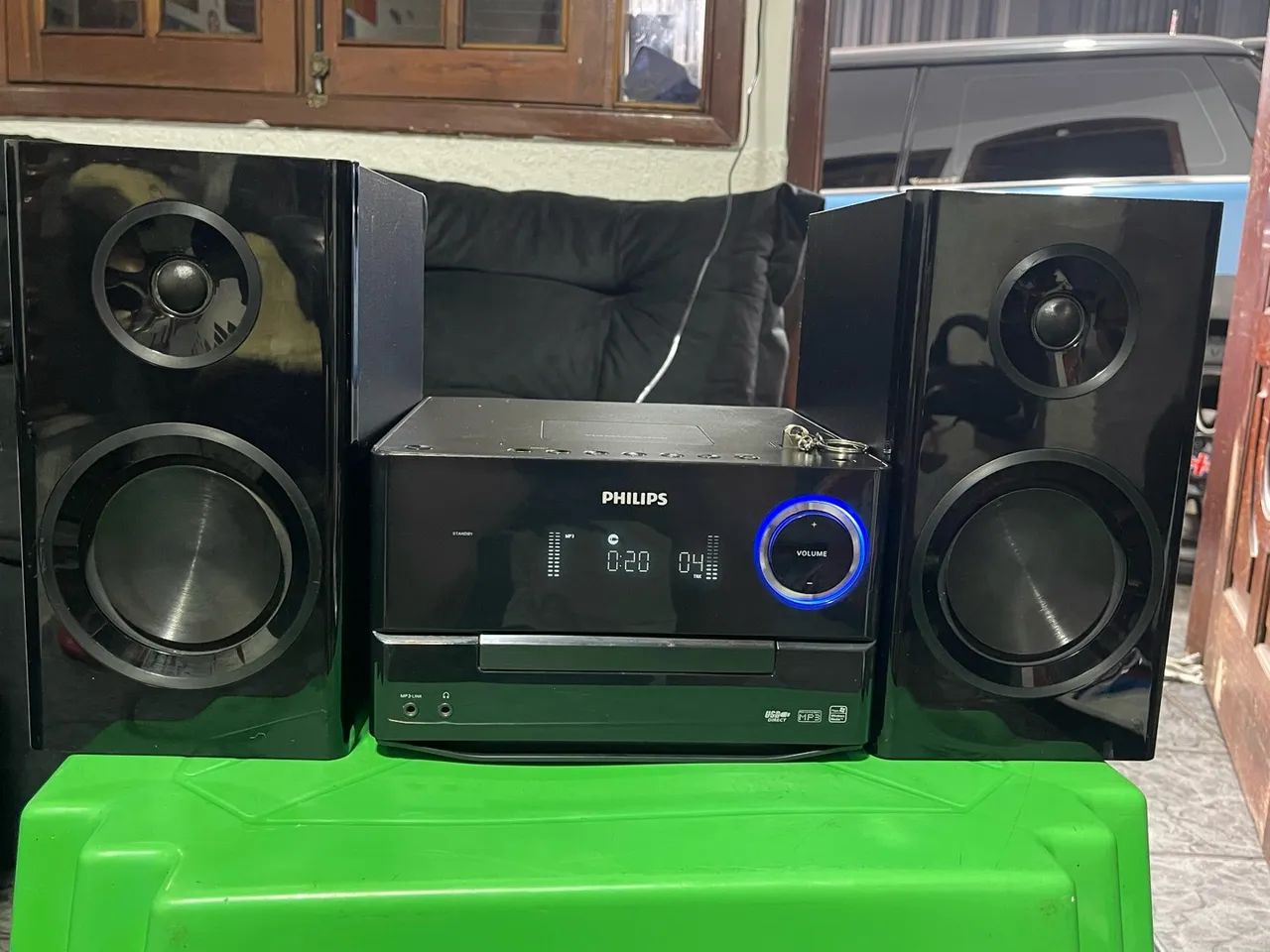 Micro System Philips MCM3000 Preto com USB, Rádio 100W RMS