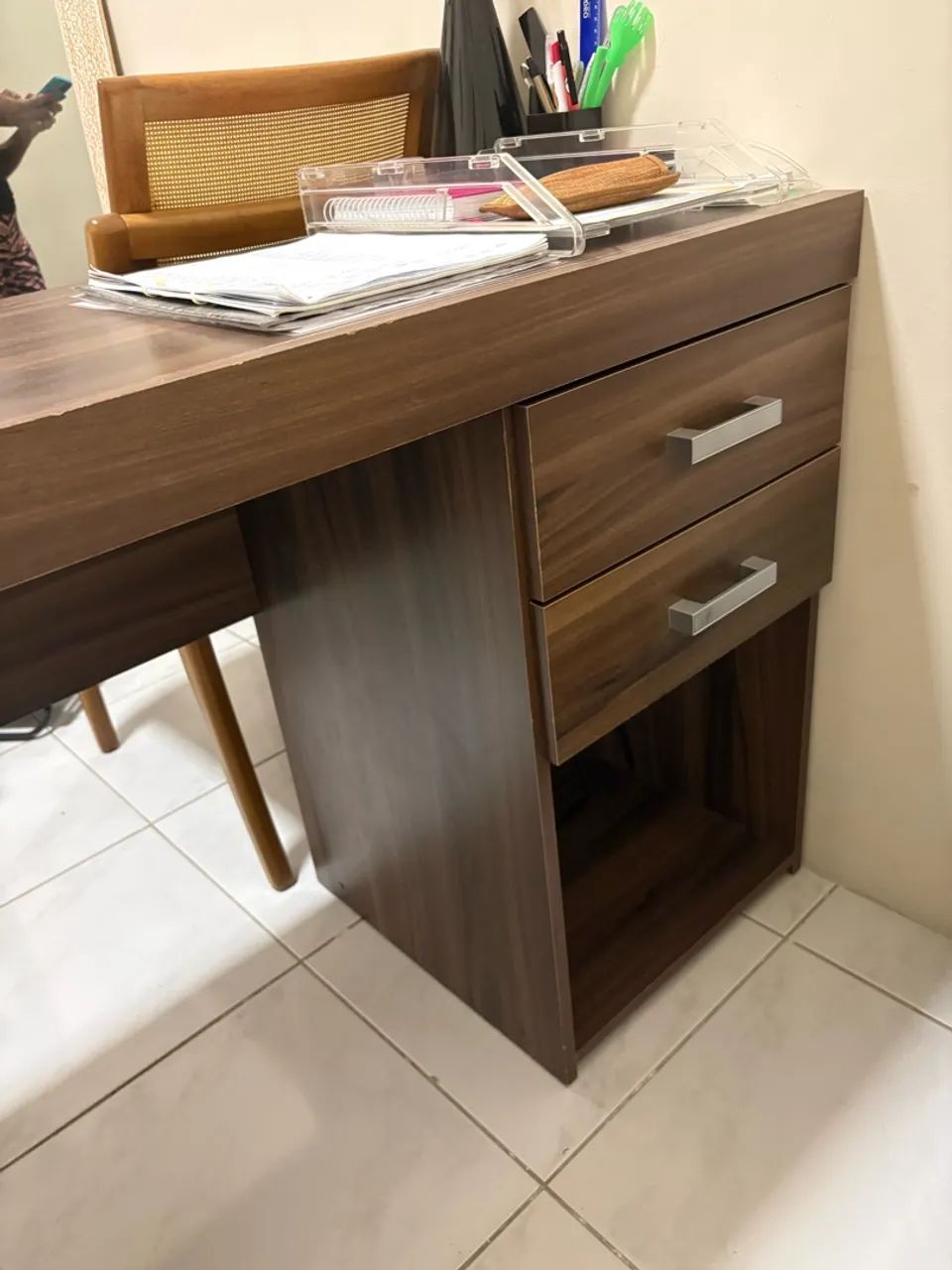 Mesa de trabalho - Foto 2