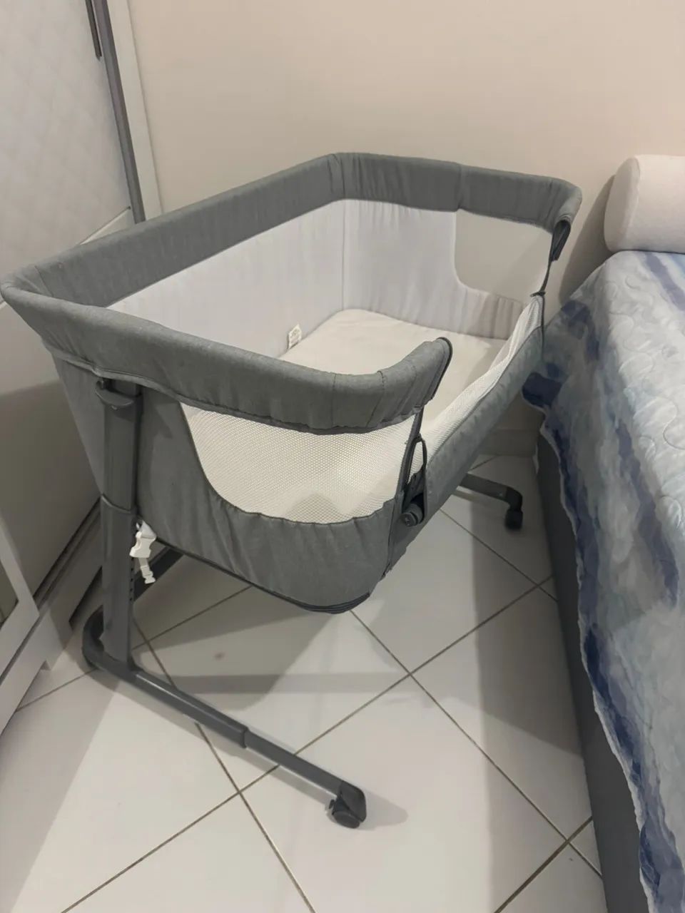 Vende-se berço acoplado Voyage