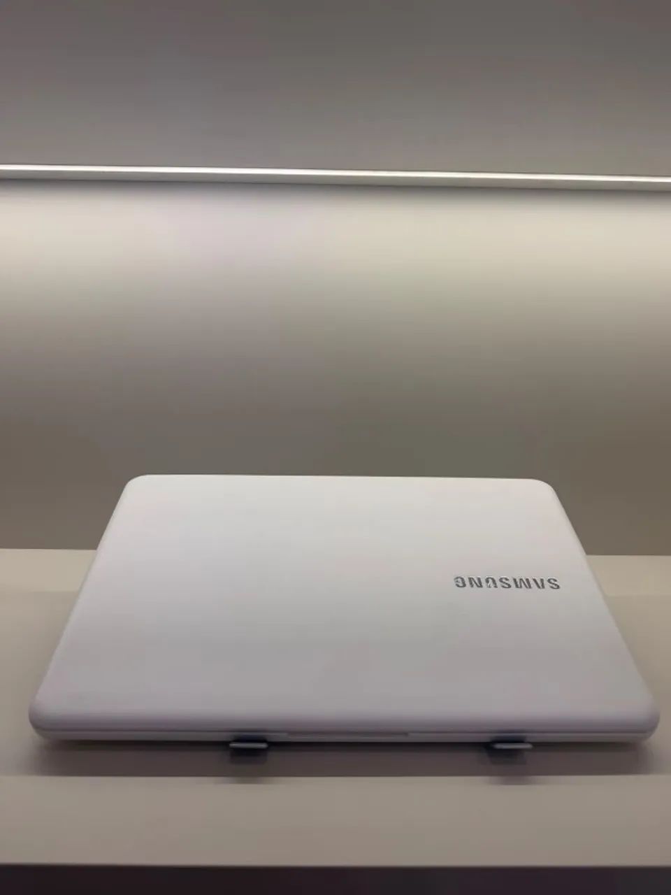 Notebook - Samsung essentials-  Celeron 9° Geração - 4GB RAM / SSD  128 SSD       - Foto 4