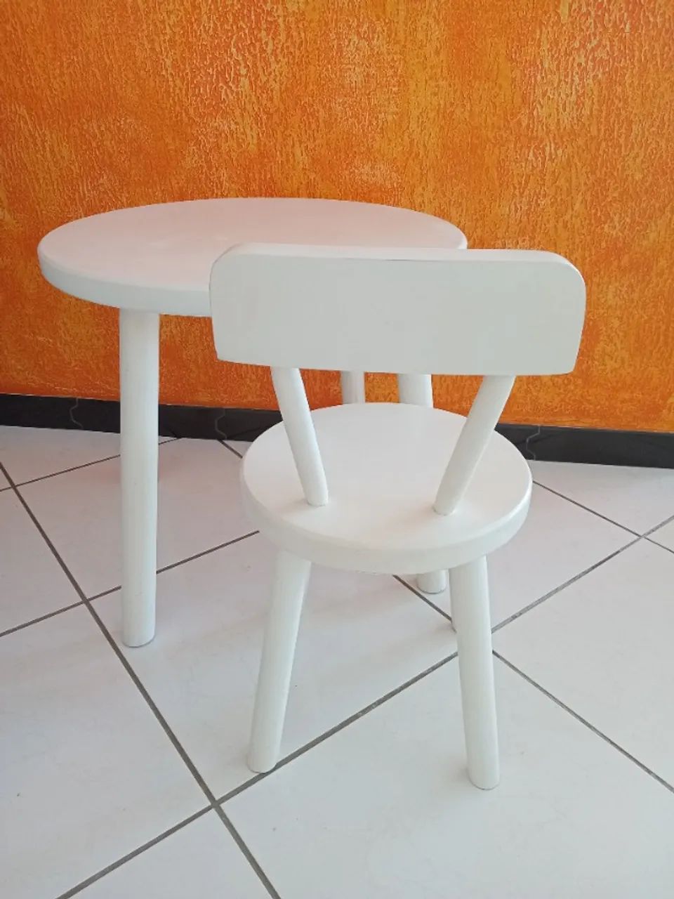Mesinha em madeira - Foto 2