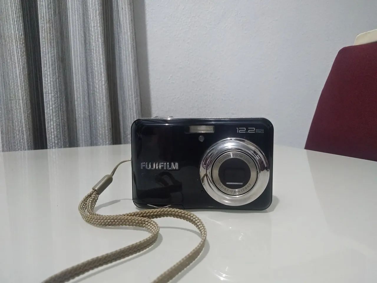 Câmera Fujifilm 12.2 megapixels 