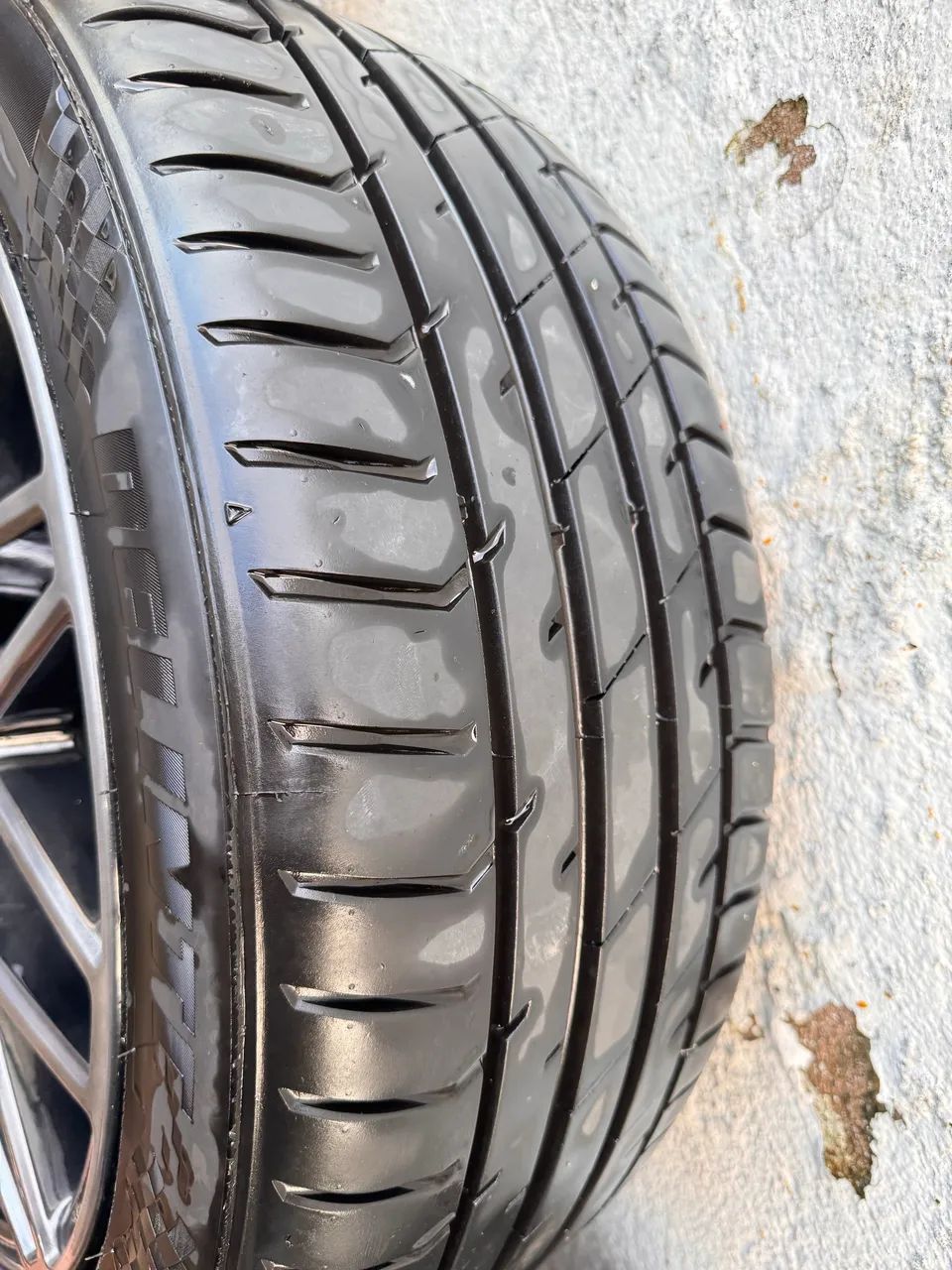 Roda e Pneu Audi, BMW, Mercedes Aro 18 5x112 Grafite 4 Pneus Delinte Novos - Foto 5