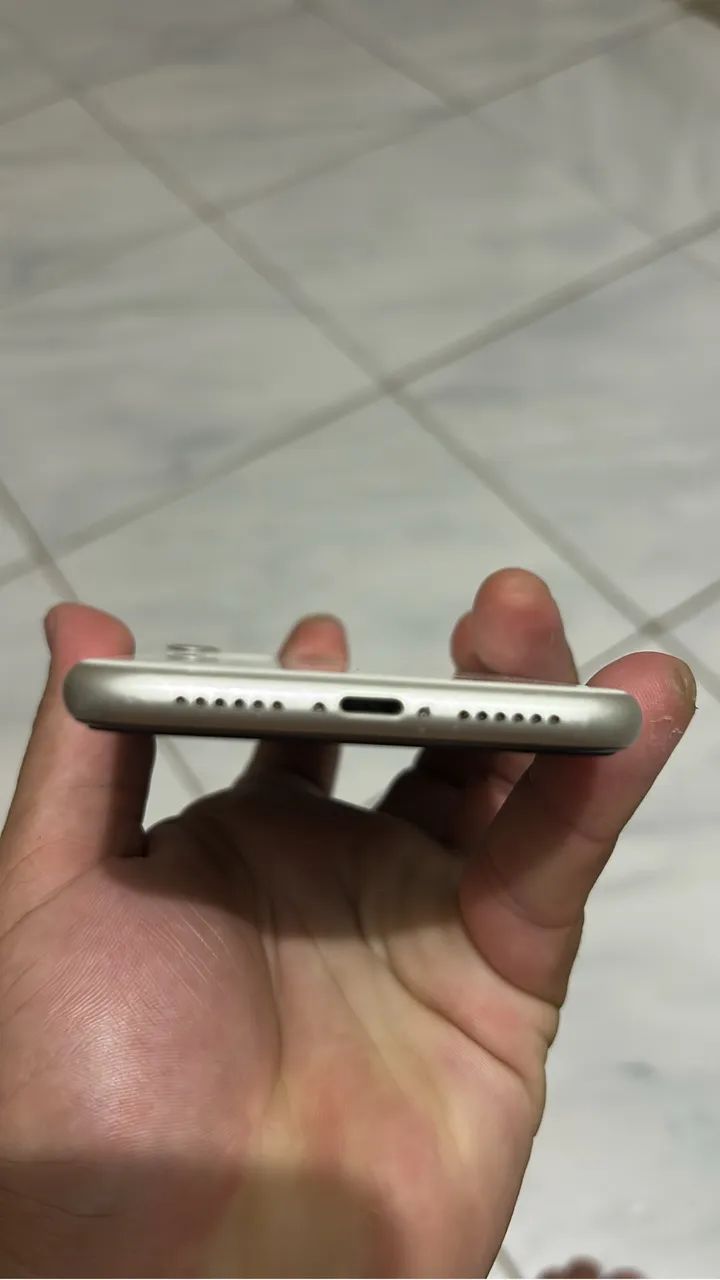 iPhone 11 BRANCO - Foto 5