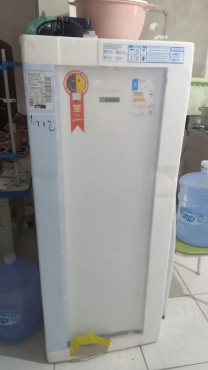 GELADEIRA ESMALTEC 