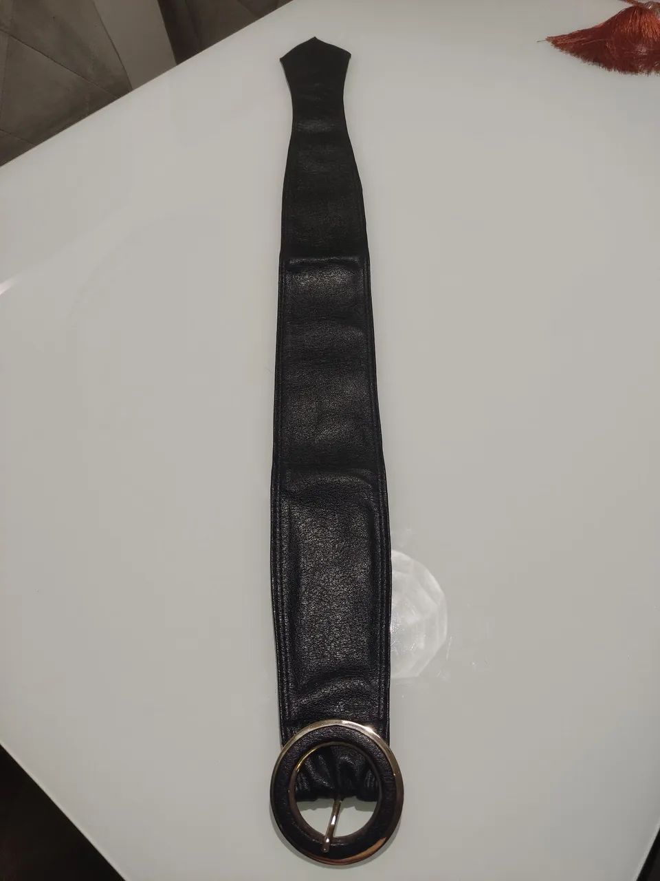 Cinto feminino preto com fivela redonda  - Foto 4