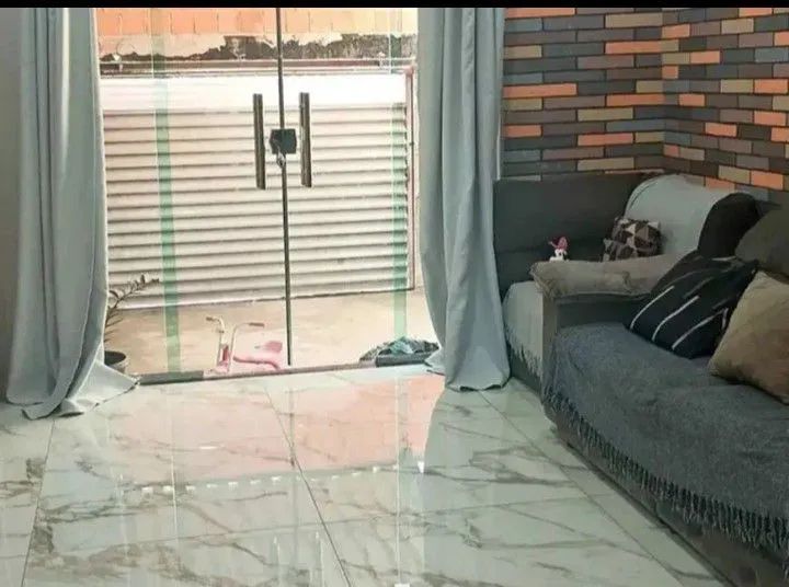 VENDO CASA NA MARAMBAIA (VA04)